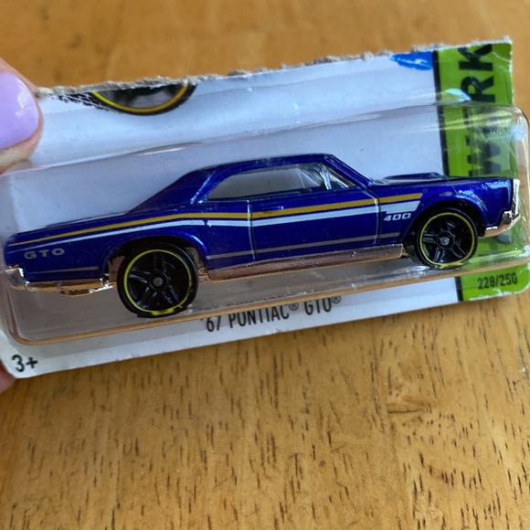 Mattel Hot Wheels 67’ Pontiac GTO Car Toy made in Malaysia new #HWM - Picture 7 of 10